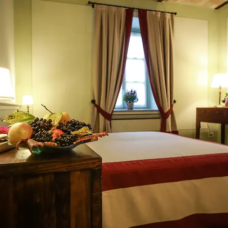 Resort Naturalmente Wine