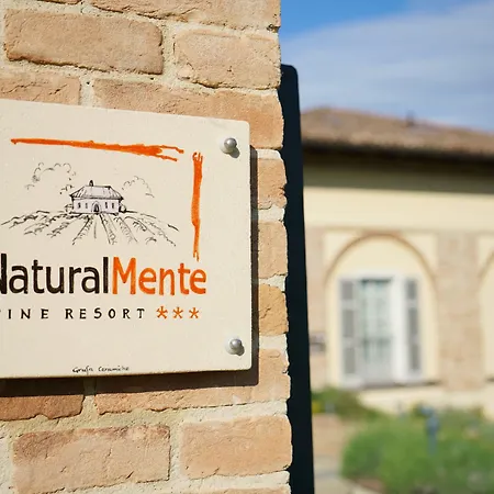 Naturalmente Wine